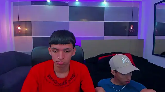 Snapshot of Juan_Nd_Steven chatting on February 1, 2025, 12:26 pm Juan Nd Steven online show from February 1, 2025, 12:26 pm