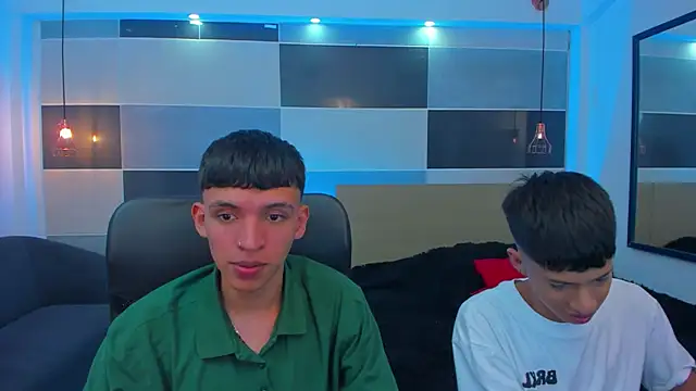 Snapshot of Juan_Nd_Steven chatting on February 5, 2025, 4:16 am Juan Nd Steven online show from February 5, 2025, 4:16 am