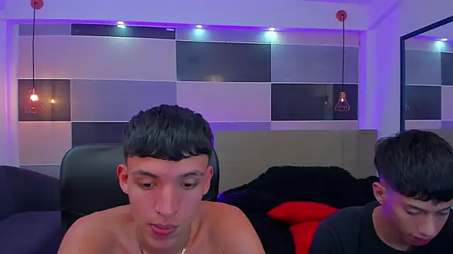 Snapshot of Juan_Nd_Steven chatting on February 11, 2025, 7:23 am Juan Nd Steven online show from February 11, 2025, 7:23 am