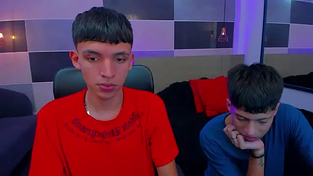 Snapshot of Juan_Nd_Steven chatting on February 13, 2025, 10:34 am Juan Nd Steven online show from February 13, 2025, 10:34 am