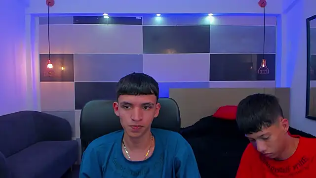 Snapshot of Juan_Nd_Steven chatting on February 15, 2025, 11:39 am Juan Nd Steven online show from February 15, 2025, 11:39 am