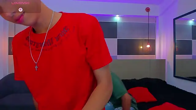 Snapshot of Juan_Nd_Steven chatting on March 15, 2025, 7:42 am Juan Nd Steven online show from March 15, 2025, 7:42 am