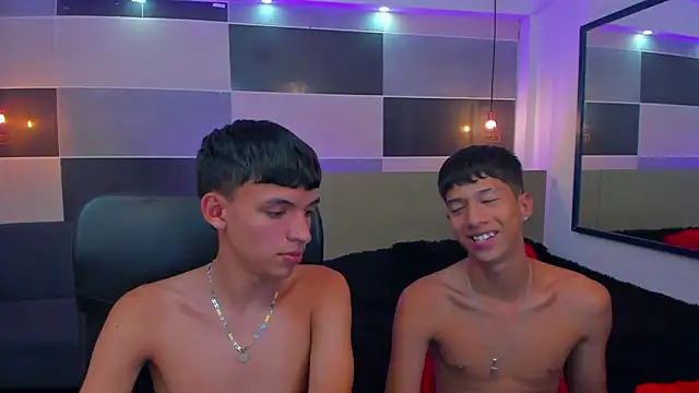 Snapshot of Juan_Nd_Steven chatting on March 15, 2025, 10:46 am Juan Nd Steven online show from March 15, 2025, 10:46 am