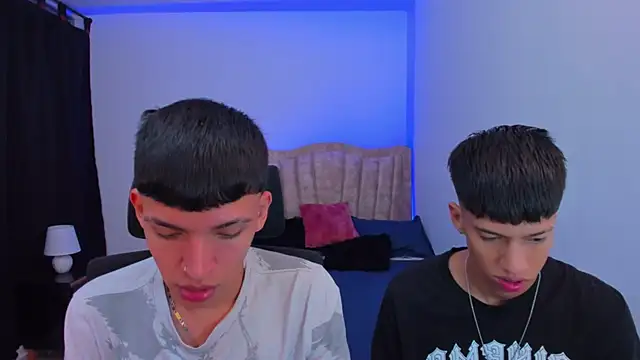 Snapshot of Juan_Nd_Steven chatting on October 5, 2025, 12:25 pm Juan Nd Steven online show from October 5, 2025, 12:25 pm