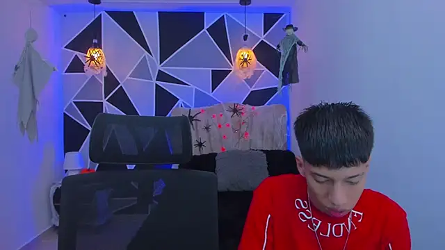 Snapshot of Juan_Nd_Steven chatting on October 22, 2025, 4:24 am Juan Nd Steven online show from October 22, 2025, 4:24 am