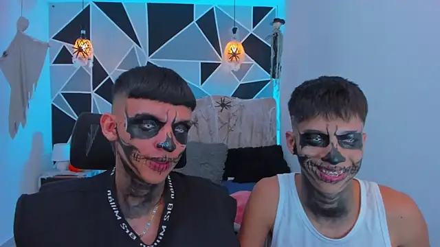 Snapshot of Juan_Nd_Steven chatting on October 31, 2025, 7:15 pm Juan Nd Steven online show from October 31, 2025, 7:15 pm