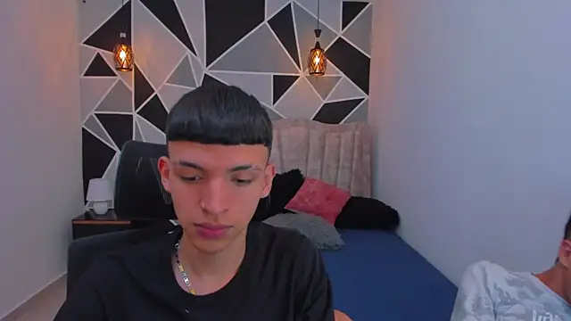 Snapshot of Juan_Nd_Steven chatting on November 6, 2025, 4:24 am Juan Nd Steven online show from November 6, 2025, 4:24 am