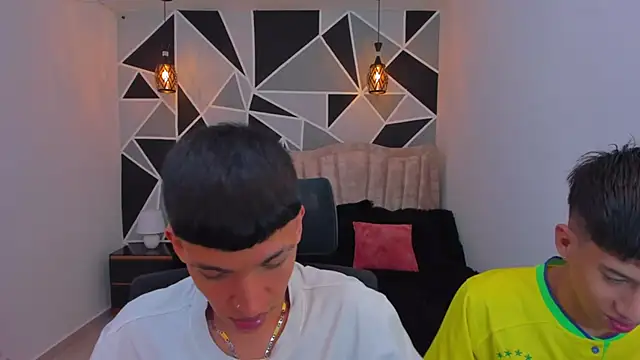 Snapshot of Juan_Nd_Steven chatting on November 7, 2025, 4:23 am Juan Nd Steven online show from November 7, 2025, 4:23 am