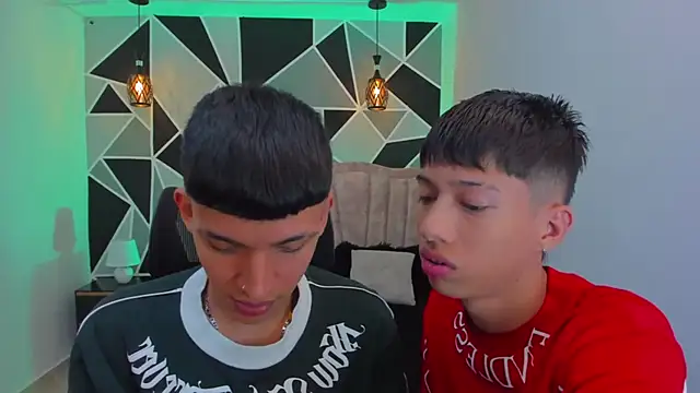 Snapshot of Juan_Nd_Steven chatting on November 8, 2025, 4:23 am Juan Nd Steven online show from November 8, 2025, 4:23 am