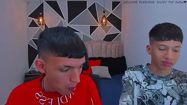 Snapshot of Juan_Nd_Steven chatting on December 2, 2025, 4:29 am Juan Nd Steven online show from December 2, 2025, 4:29 am