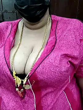 Snapshot of ashikaa_r chatting on February 16, 2025, 7:49 pm ashikaa r online show from February 16, 2025, 7:49 pm