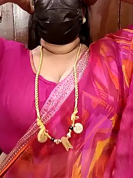 Snapshot of ashikaa_r chatting on February 20, 2025, 1:40 pm ashikaa r online show from February 20, 2025, 1:40 pm