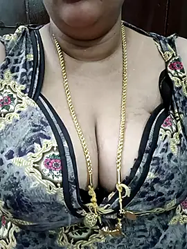 Snapshot of ashikaa_r chatting on March 20, 2025, 9:35 pm ashikaa r online show from March 20, 2025, 9:35 pm