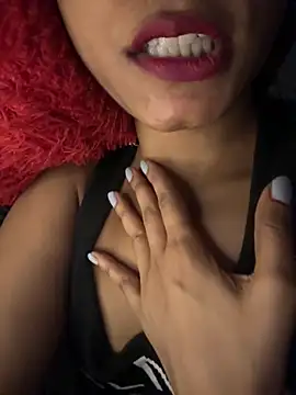 Snapshot of Hot_Goldengirl chatting on September 29, 2025, 9:30 pm Hot Goldengirl online show from September 29, 2025, 9:30 pm