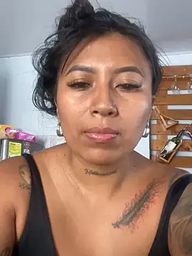 Snapshot of luisa16xxx chatting on March 18, 2025, 7:53 pm luisa16xxx online show from March 18, 2025, 7:53 pm