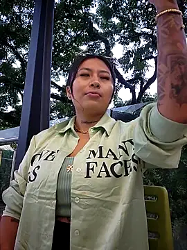 Snapshot of luisa16xxx chatting on September 18, 2025, 10:34 pm luisa16xxx online show from September 18, 2025, 10:34 pm