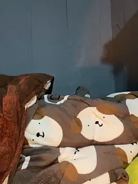 Snapshot of Laura8910 chatting on December 6, 2024, 1:00 pm Laura8910 online show from December 6, 2024, 1:00 pm