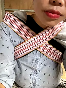 Snapshot of Laura8910 chatting on October 29, 2025, 2:36 am Laura8910 online show from October 29, 2025, 2:36 am