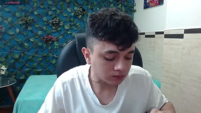 Waturox online show from March 19, 2025, 10:09 pm