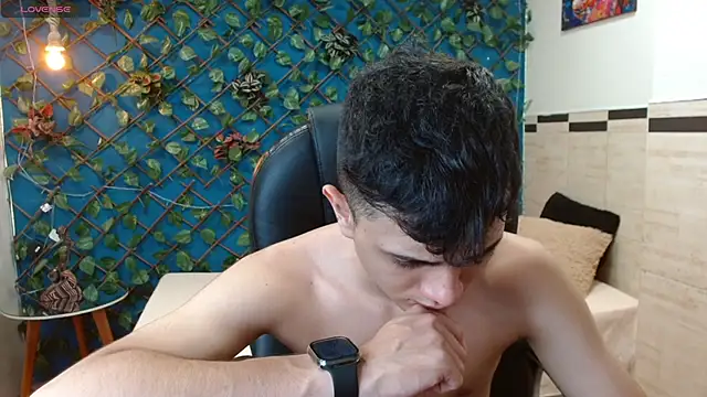 Waturox online show from September 8, 2025, 7:24 pm