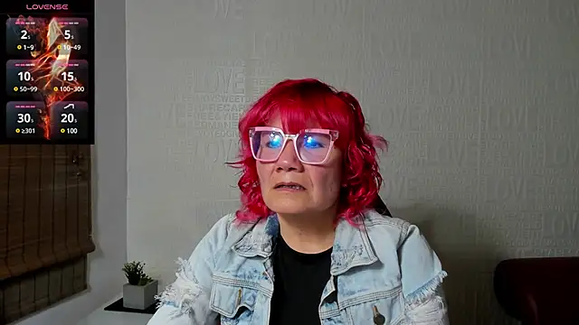 Snapshot of Salomeediaz_ chatting on January 24, 2025, 9:05 pm Salomeediaz online show from January 24, 2025, 9:05 pm