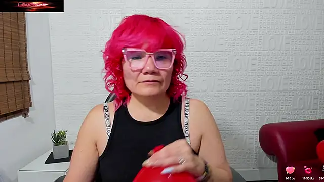 Snapshot of Salomeediaz_ chatting on February 14, 2025, 9:10 pm Salomeediaz online show from February 14, 2025, 9:10 pm