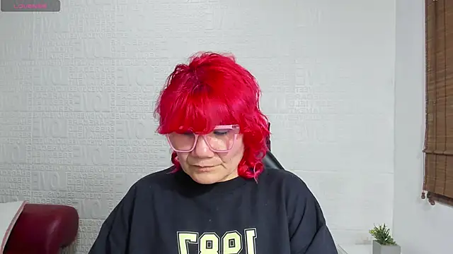 Snapshot of Salomeediaz_ chatting on March 6, 2025, 8:05 pm Salomeediaz online show from March 6, 2025, 8:05 pm