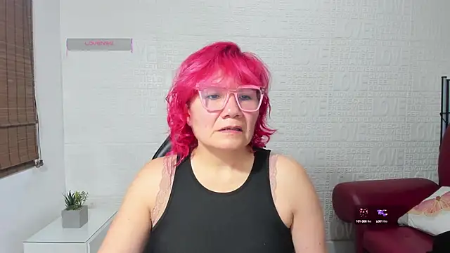 Snapshot of Salomeediaz_ chatting on March 15, 2025, 8:10 pm Salomeediaz online show from March 15, 2025, 8:10 pm