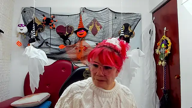 Snapshot of Salomeediaz_ chatting on October 16, 2025, 9:05 pm Salomeediaz online show from October 16, 2025, 9:05 pm