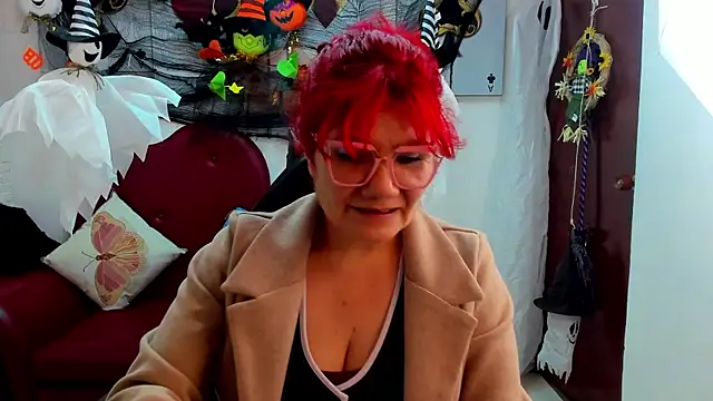 Snapshot of Salomeediaz_ chatting on October 22, 2025, 9:03 pm Salomeediaz online show from October 22, 2025, 9:03 pm