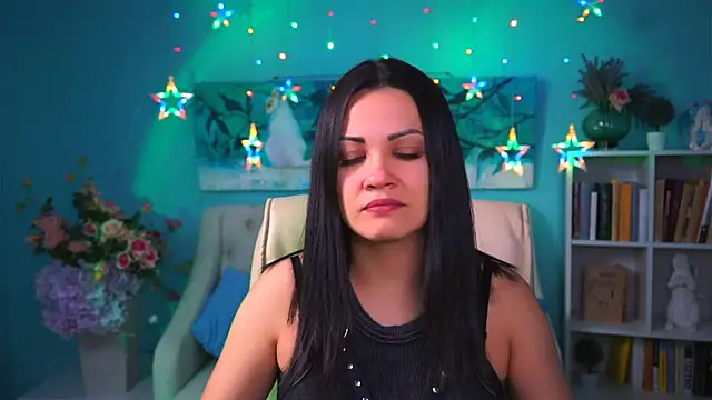 KarolinaRobinson online show from December 6, 2024, 8:05 am