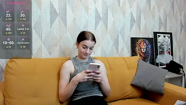 Stacey Brown online show from December 9, 2024, 5:18 am