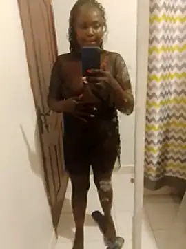 Snapshot of melaninebony1 chatting on December 4, 2025, 9:45 pm melaninebony1 online show from December 4, 2025, 9:45 pm