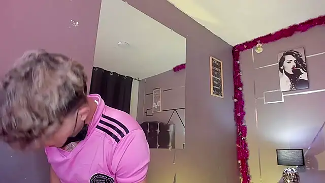 Snapshot of ANDRIUS_24 chatting on December 3, 2024, 4:50 pm ANDRIUS 24 online show from December 3, 2024, 4:50 pm