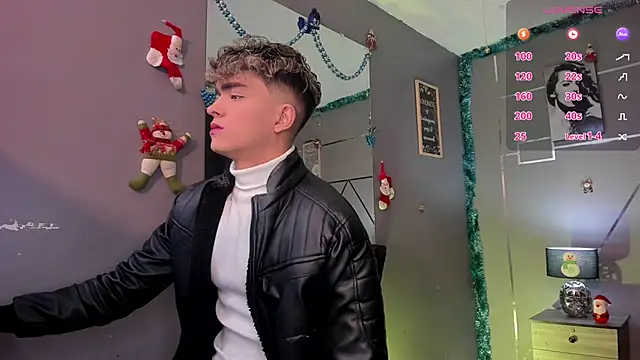 Snapshot of ANDRIUS_24 chatting on December 13, 2024, 11:45 am ANDRIUS 24 online show from December 13, 2024, 11:45 am