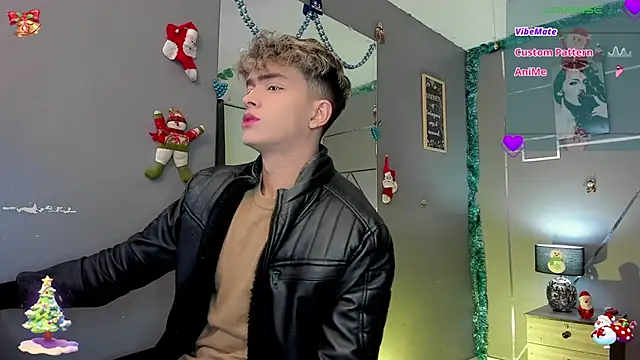 Snapshot of ANDRIUS_24 chatting on December 24, 2024, 12:00 pm ANDRIUS 24 online show from December 24, 2024, 12:00 pm