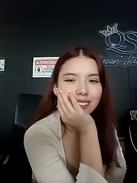 Snapshot of MarielQueenx chatting on December 18, 2024, 4:49 pm MarielQueenx online show from December 18, 2024, 4:49 pm