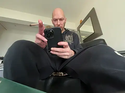 Snapshot of Germankink chatting on January 18, 2025, 10:39 am Germankink online show from January 18, 2025, 10:39 am