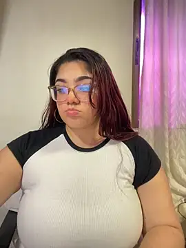 Snapshot of KathyGonzalez chatting on September 29, 2025, 4:34 pm KathyGonzalez online show from September 29, 2025, 4:34 pm