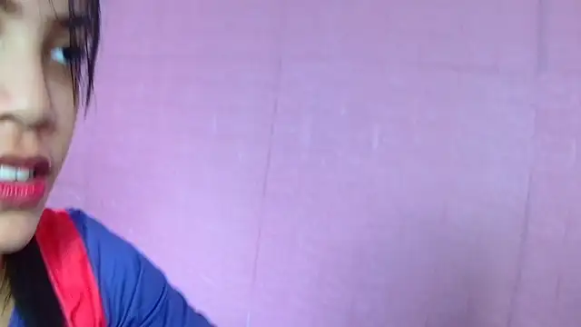 strawberrymia68 online show from March 2, 2025, 7:12 pm