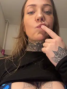 ElenaHaze online show from November 5, 2025, 8:58 am