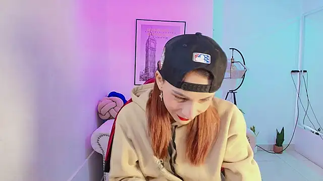 Snapshot of Tamara_slimx chatting on January 25, 2025, 3:51 am Tamara slimx online show from January 25, 2025, 3:51 am