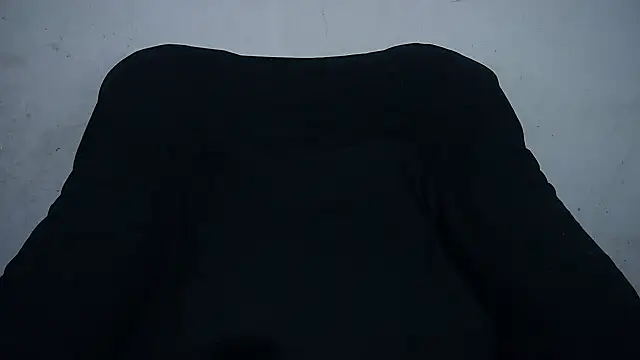 Snapshot of LureLily chatting on November 20, 2025, 1:00 pm LureLily online show from November 20, 2025, 1:00 pm