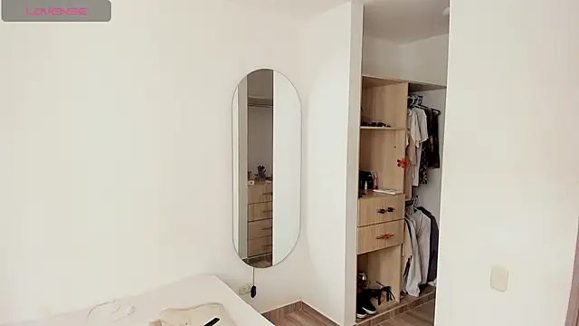 Snapshot of rose_scottt chatting on October 26, 2025, 3:18 pm rose scottt online show from October 26, 2025, 3:18 pm