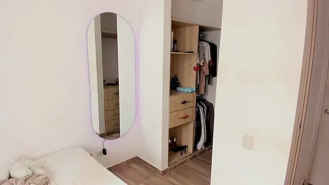 Snapshot of rose_scottt chatting on November 8, 2025, 5:12 pm rose scottt online show from November 8, 2025, 5:12 pm