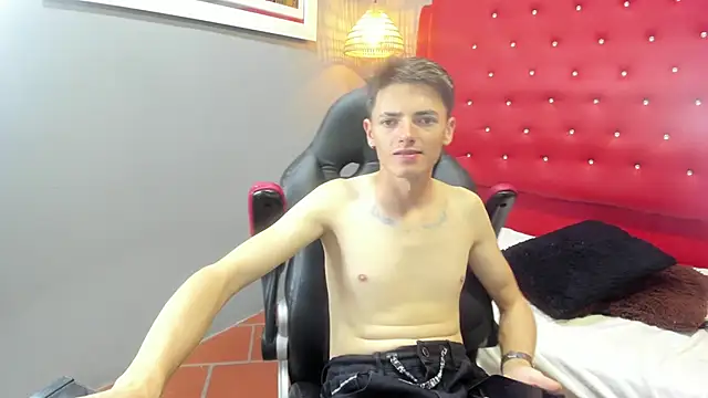 Snapshot of tossetrech chatting on March 12, 2025, 9:23 am tossetrech online show from March 12, 2025, 9:23 am