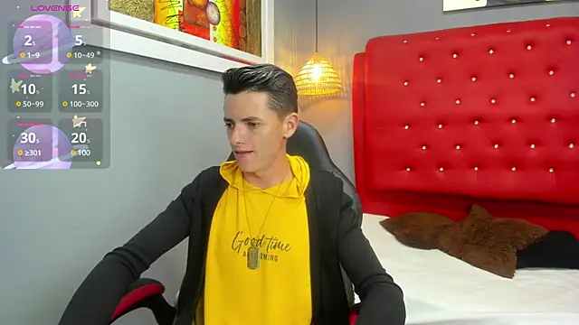 Snapshot of tossetrech chatting on March 14, 2025, 8:17 pm tossetrech online show from March 14, 2025, 8:17 pm