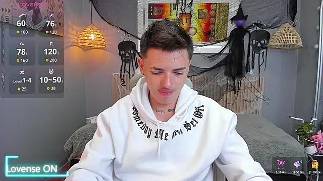 Snapshot of tossetrech chatting on October 26, 2025, 3:12 am tossetrech online show from October 26, 2025, 3:12 am