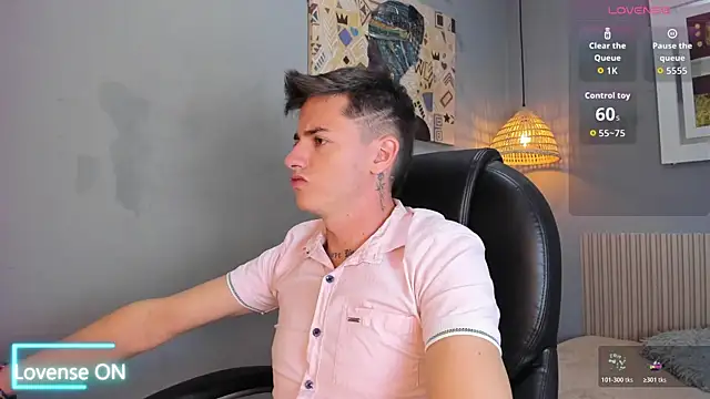 Snapshot of tossetrech chatting on December 5, 2025, 2:53 am tossetrech online show from December 5, 2025, 2:53 am