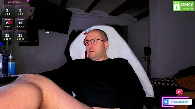 Snapshot of alicantino841 chatting on February 6, 2025, 5:25 am alicantino841 online show from February 6, 2025, 5:25 am